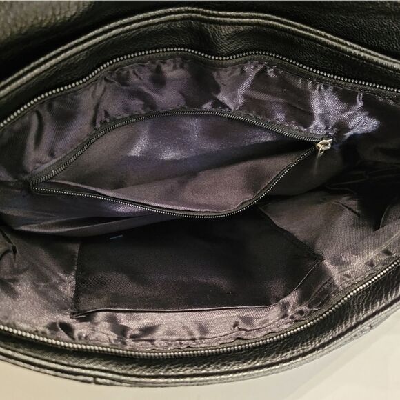 BRAND NEW EXLARGE BLACK CLUTCH - Picture 11 of 16